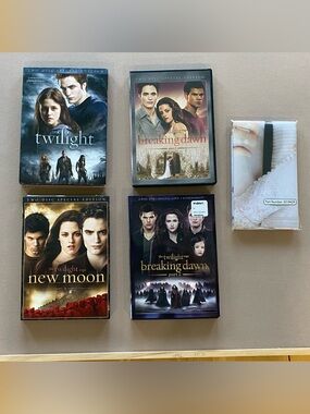 Twilight Series DVD Box Set of 4 with special edition discs and cloth poster